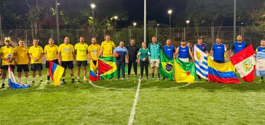 INDERBU entrega renovada la cancha sintética de Coaviconsa para el disfrute de la comunidad.